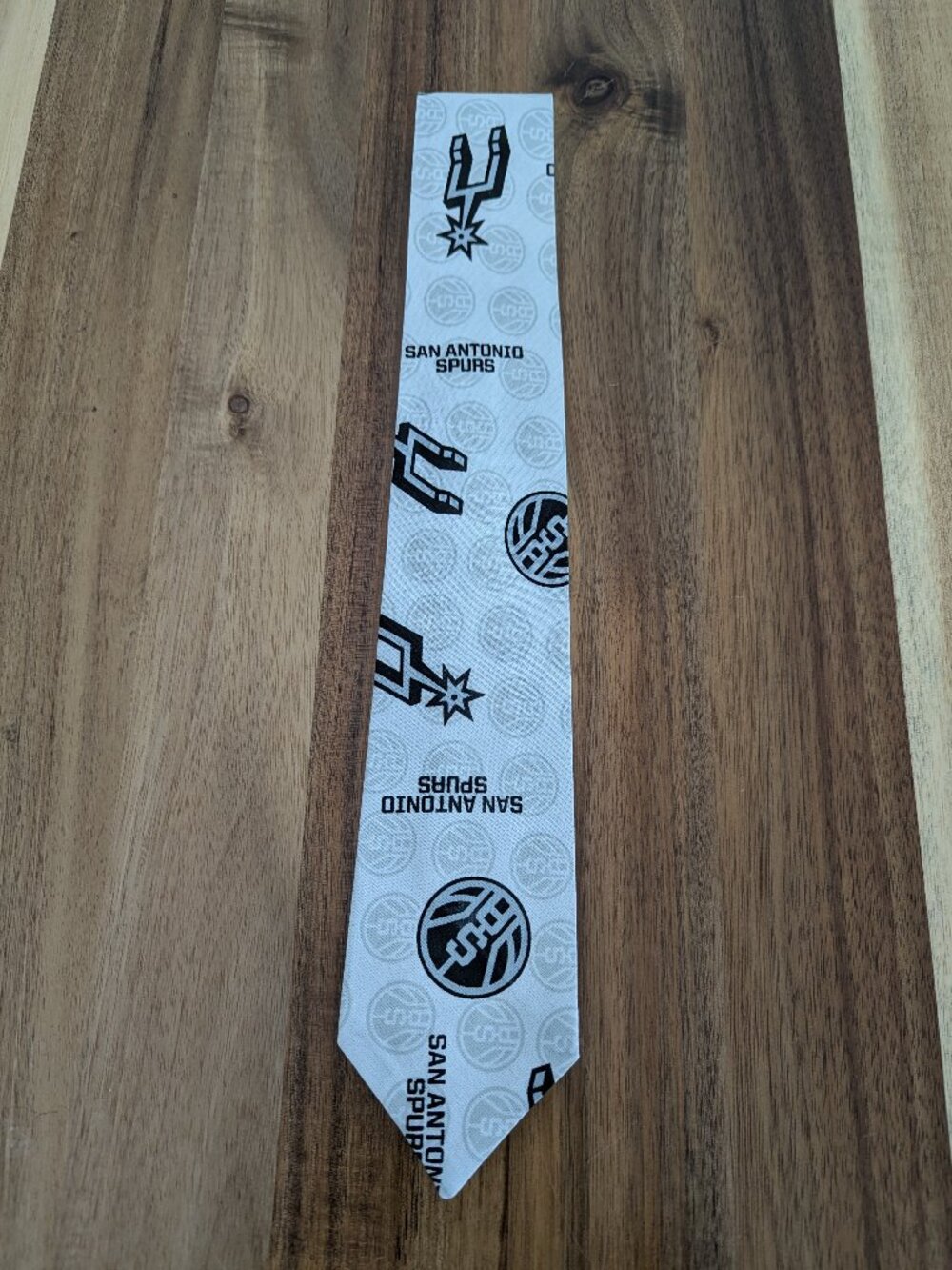 San Antonio Spurs NBA Men's Neck Tie. Custom handmade. New